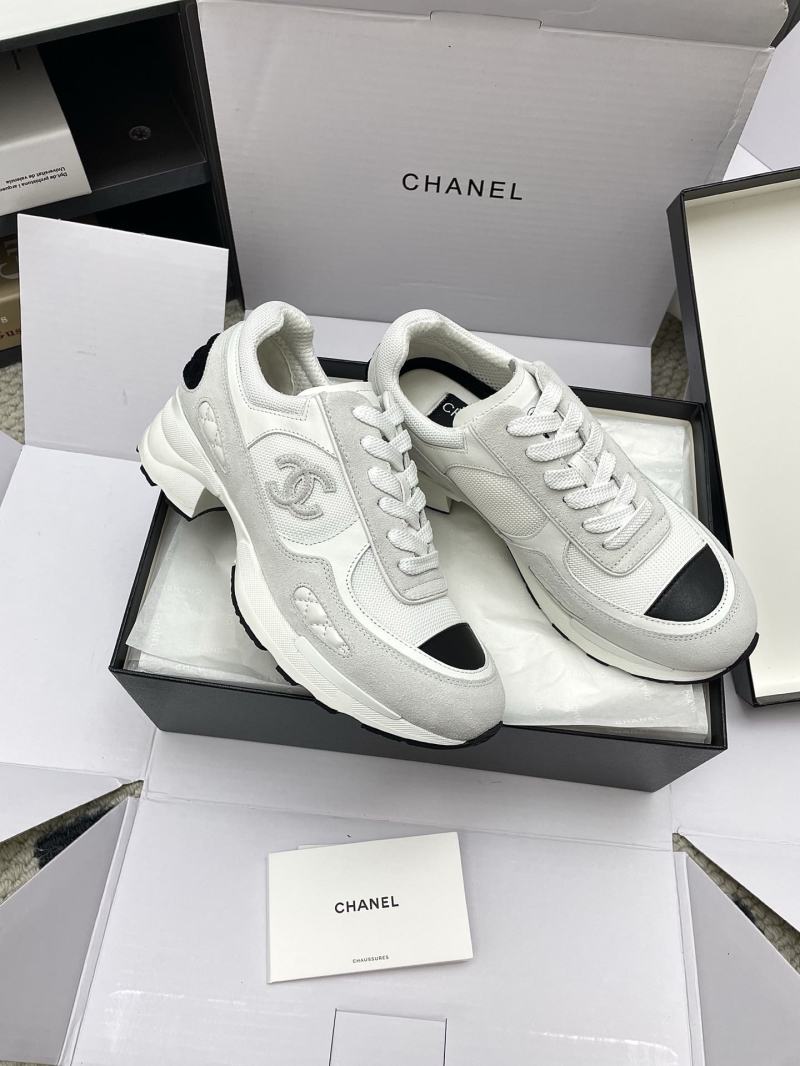 l0vis Vvtt0n loafers